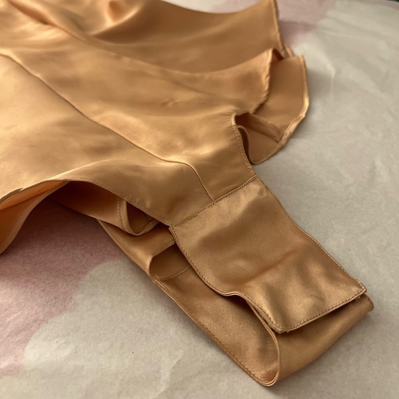 VTG 90s La Senza champagne lingerie Small shortie onesie satin 100% polyester - Picture 12 of 16